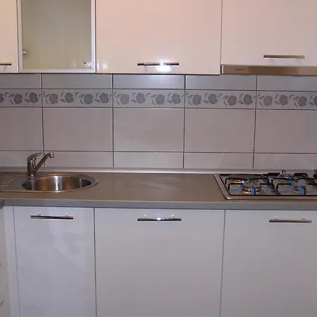 Zwei-zimmer-wohnung Radosav By Interhome Apartament