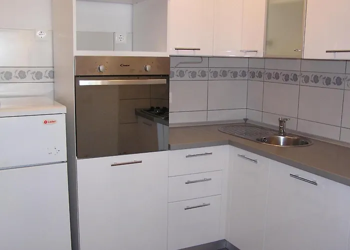 Zwei-zimmer-wohnung Radosav By Interhome *