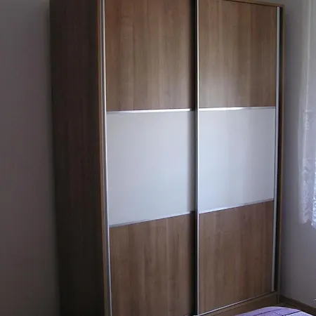 Zwei-zimmer-wohnung Radosav By Interhome